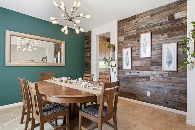 933 Abbotsford Ct, Plumas Lake, CA 95961
