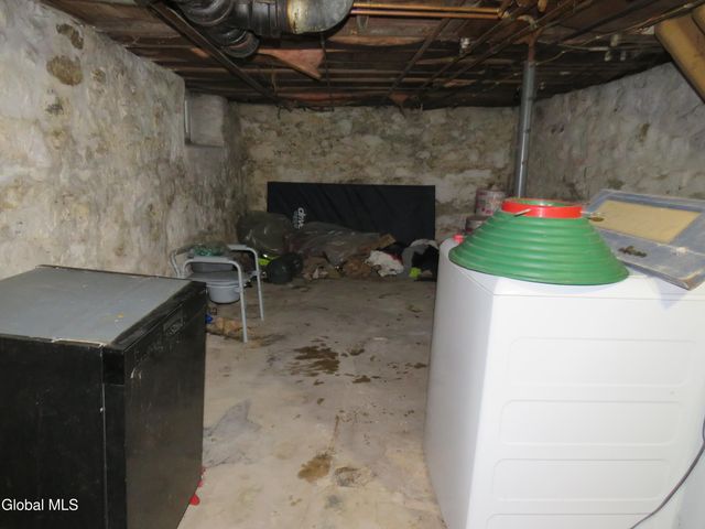 17 Wells Street, Johnstown, NY 12095