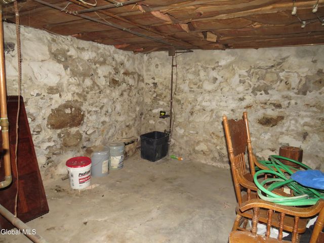 17 Wells Street, Johnstown, NY 12095