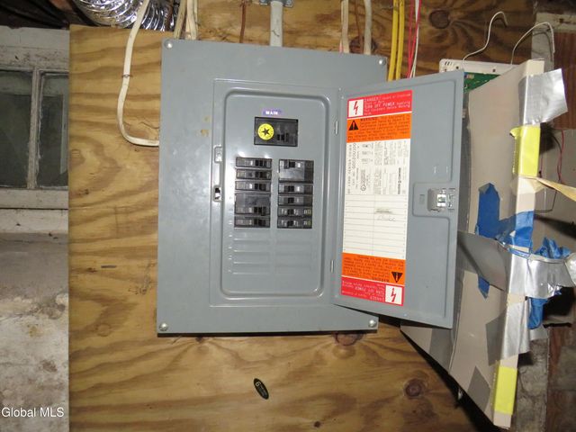 17 Wells Street, Johnstown, NY 12095