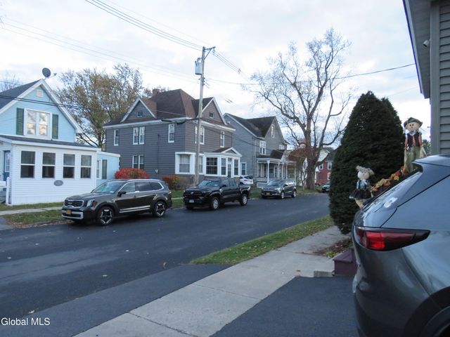 17 Wells Street, Johnstown, NY 12095