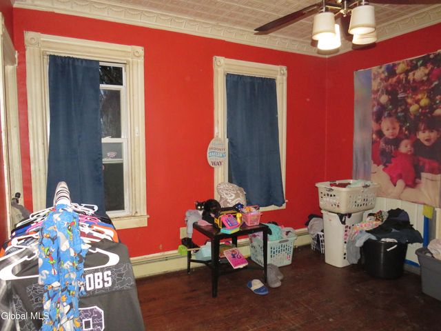 17 Wells Street, Johnstown, NY 12095