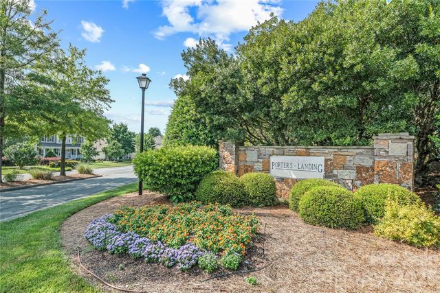 11131 Mccamie Hill Place, Concord, NC 28025
