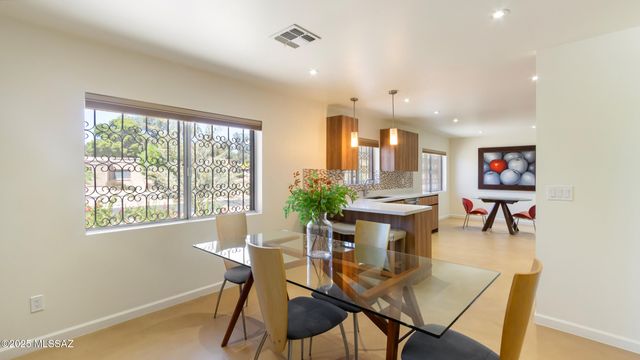 2791 W Casas Circle, Tucson, AZ 85742