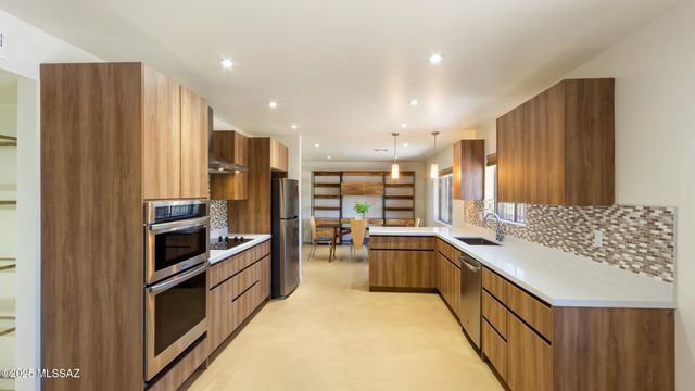 2791 W Casas Circle, Tucson, AZ 85742