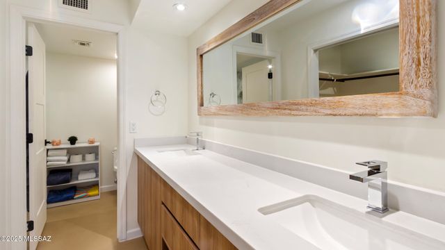 2791 W Casas Circle, Tucson, AZ 85742