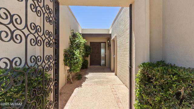 2791 W Casas Circle, Tucson, AZ 85742