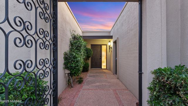 2791 W Casas Circle, Tucson, AZ 85742