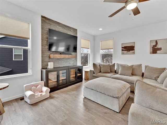 1018 Konert Lake Drive, Fenton, MO 63026