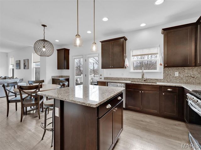 1018 Konert Lake Drive, Fenton, MO 63026