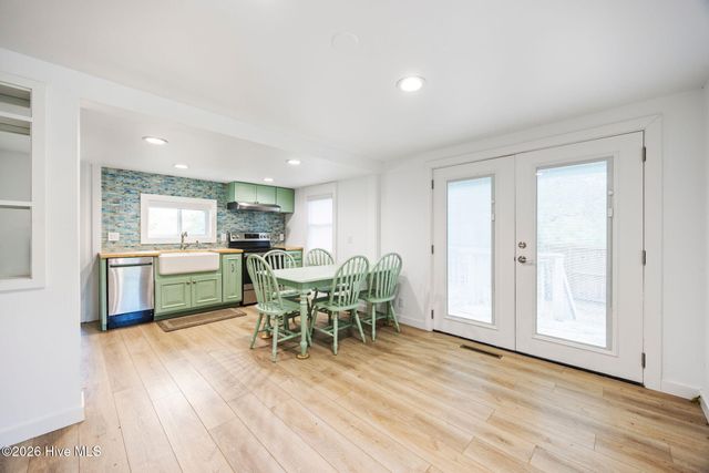500 Lewis Drive, Carolina Beach, NC 28428