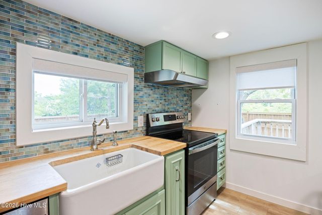 500 Lewis Drive, Carolina Beach, NC 28428