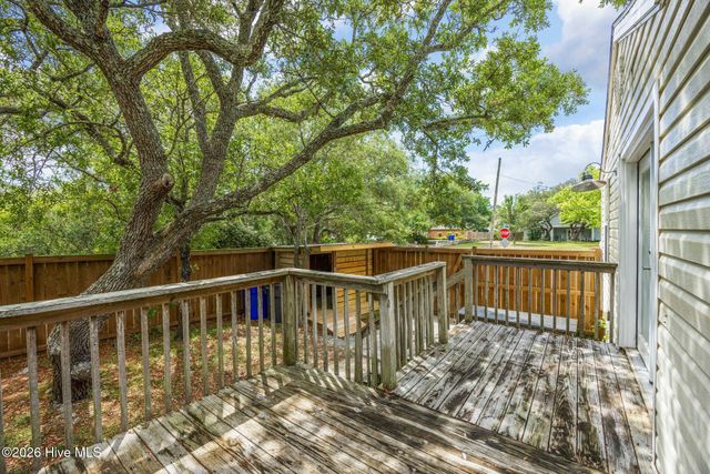 500 Lewis Drive, Carolina Beach, NC 28428