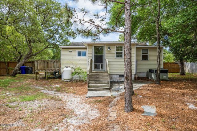 500 Lewis Drive, Carolina Beach, NC 28428