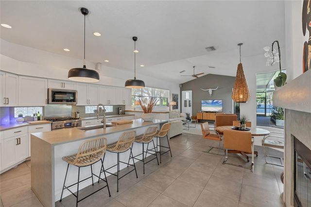 4505 CAMINO REAL, Sarasota, FL 34231