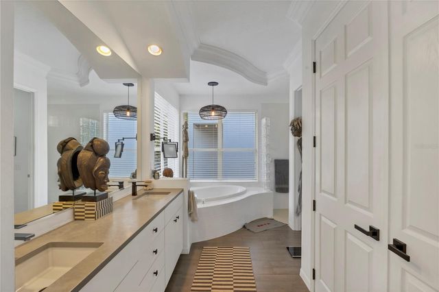 4505 CAMINO REAL, Sarasota, FL 34231