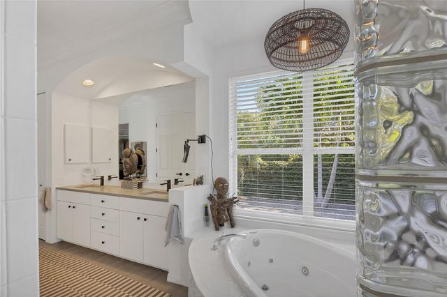 4505 CAMINO REAL, Sarasota, FL 34231