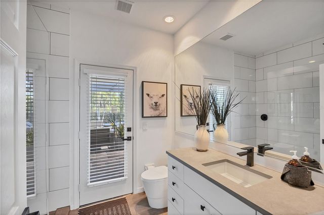 4505 CAMINO REAL, Sarasota, FL 34231