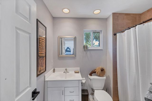 4505 CAMINO REAL, Sarasota, FL 34231