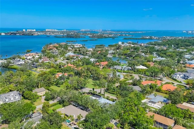 4505 CAMINO REAL, Sarasota, FL 34231