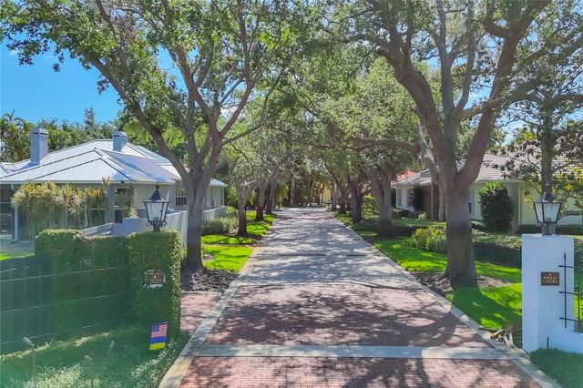 4505 CAMINO REAL, Sarasota, FL 34231
