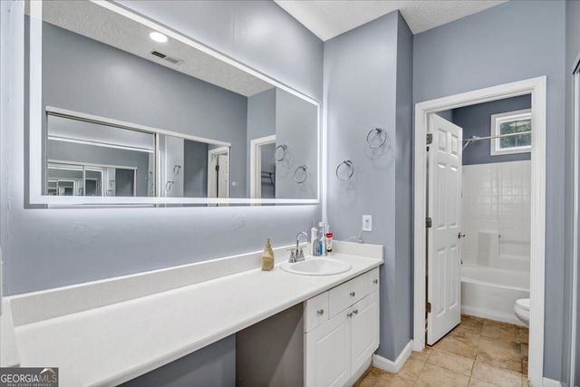 141 Windcroft Circle, Acworth, GA 30101