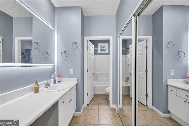 141 Windcroft Circle, Acworth, GA 30101