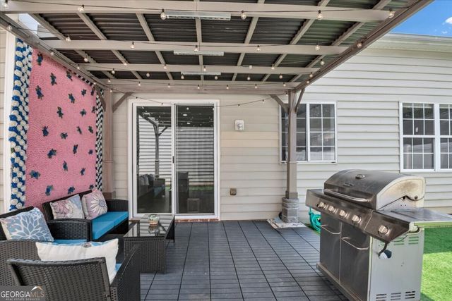 141 Windcroft Circle, Acworth, GA 30101