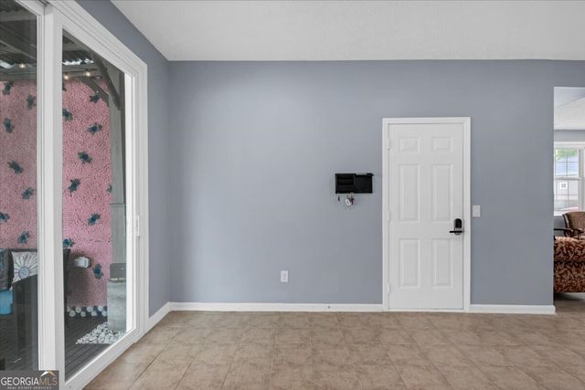 141 Windcroft Circle, Acworth, GA 30101