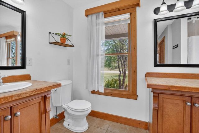 8632 N Stone Farm Road, Edgerton, WI 53534