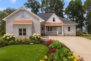 980 Skyline Drive, Clifton, TN 38425