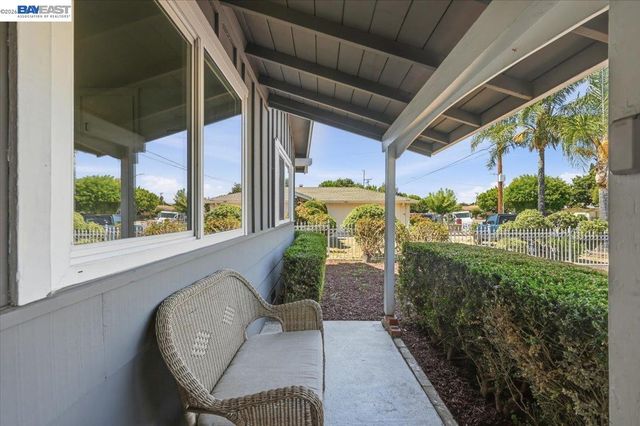 1961 Mclaughlin Ave, San Jose, CA 95122
