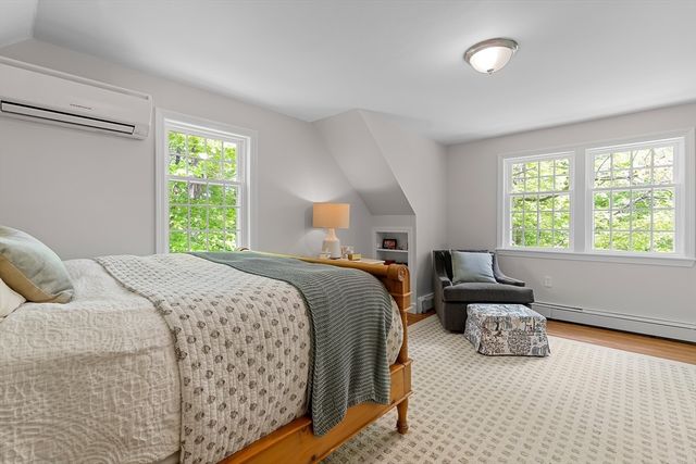 37 Moore Rd, Wayland, MA 01778