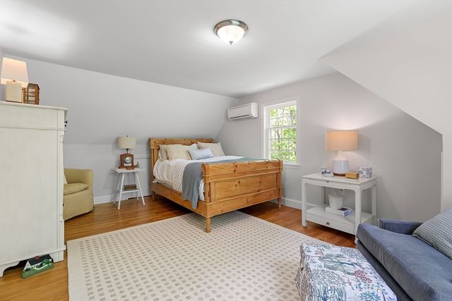 37 Moore Rd, Wayland, MA 01778