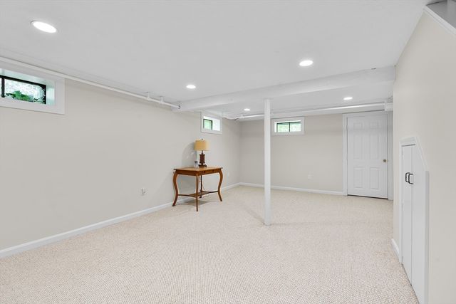 37 Moore Rd, Wayland, MA 01778
