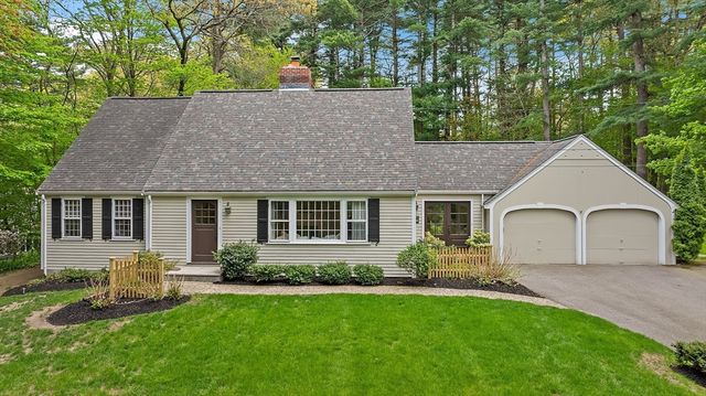 37 Moore Rd, Wayland, MA 01778
