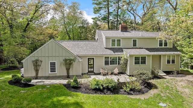 37 Moore Rd, Wayland, MA 01778