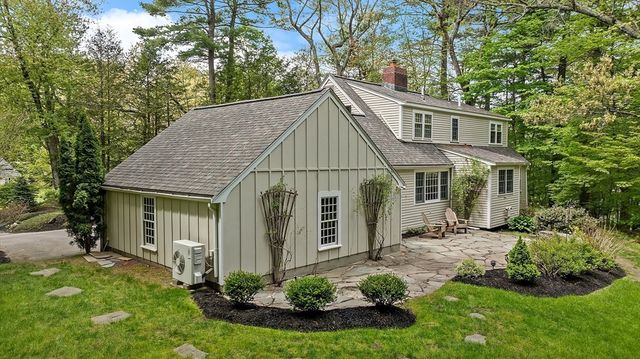 37 Moore Rd, Wayland, MA 01778