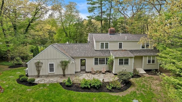 37 Moore Rd, Wayland, MA 01778