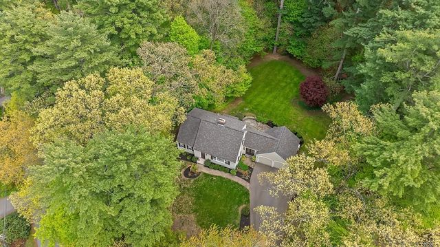 37 Moore Rd, Wayland, MA 01778