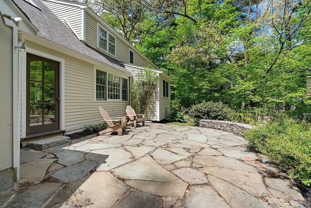 37 Moore Rd, Wayland, MA 01778
