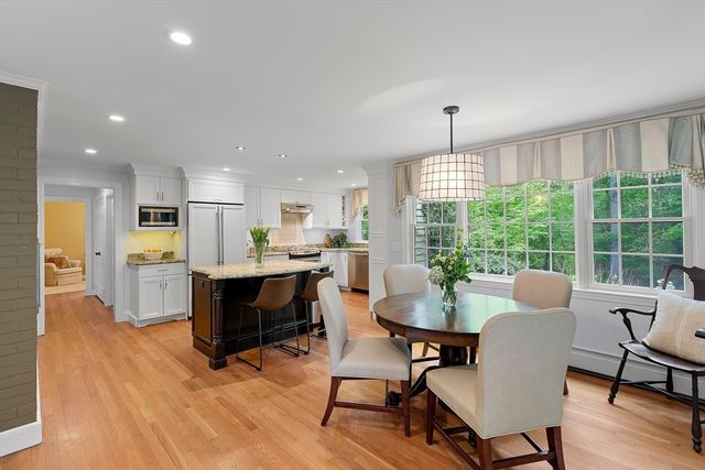 37 Moore Rd, Wayland, MA 01778