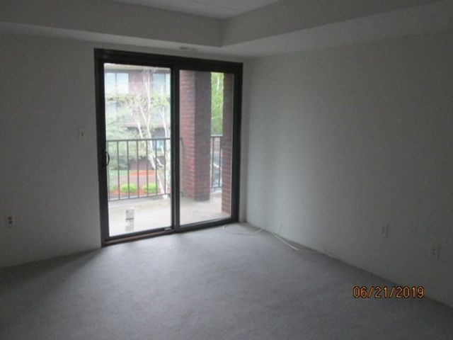 146 Marble 307, Stoneham, MA 02180