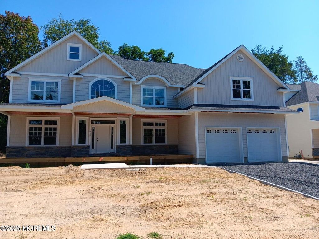 838 Naryshkin Way, Toms River, NJ 08753