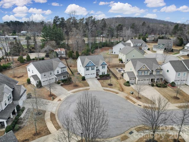 318 Redberry Court, York, SC 29745