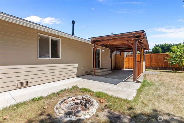 21141 SE 278th Way, Maple Valley, WA 98038