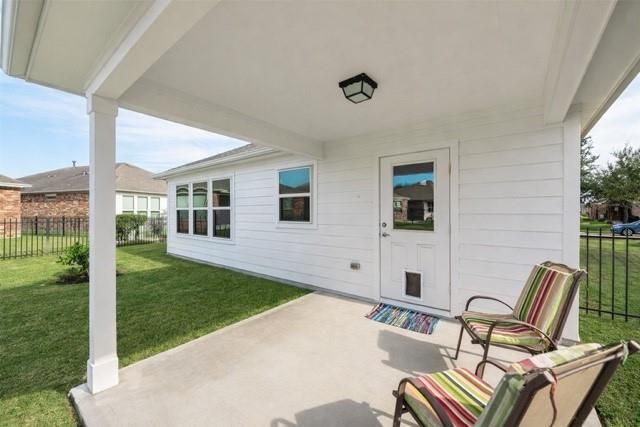 614 Shoreside Drive, Richmond, TX 77469