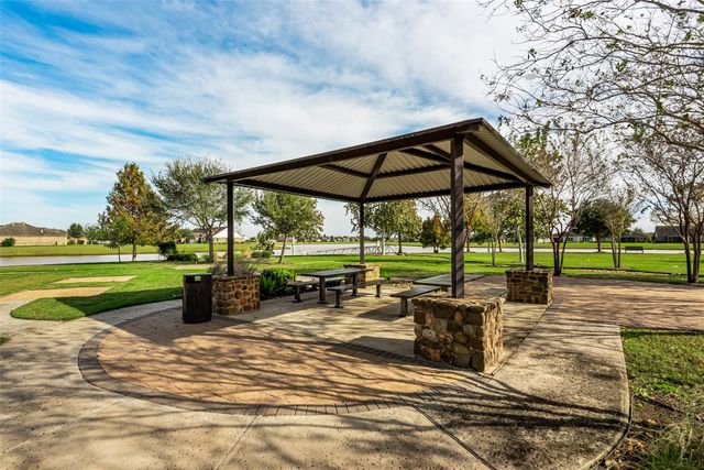 614 Shoreside Drive, Richmond, TX 77469