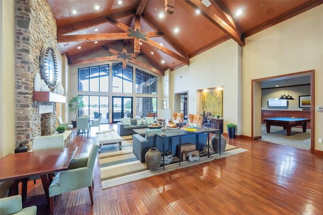 614 Shoreside Drive, Richmond, TX 77469