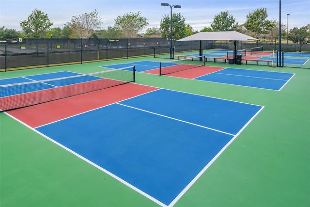 614 Shoreside Drive, Richmond, TX 77469